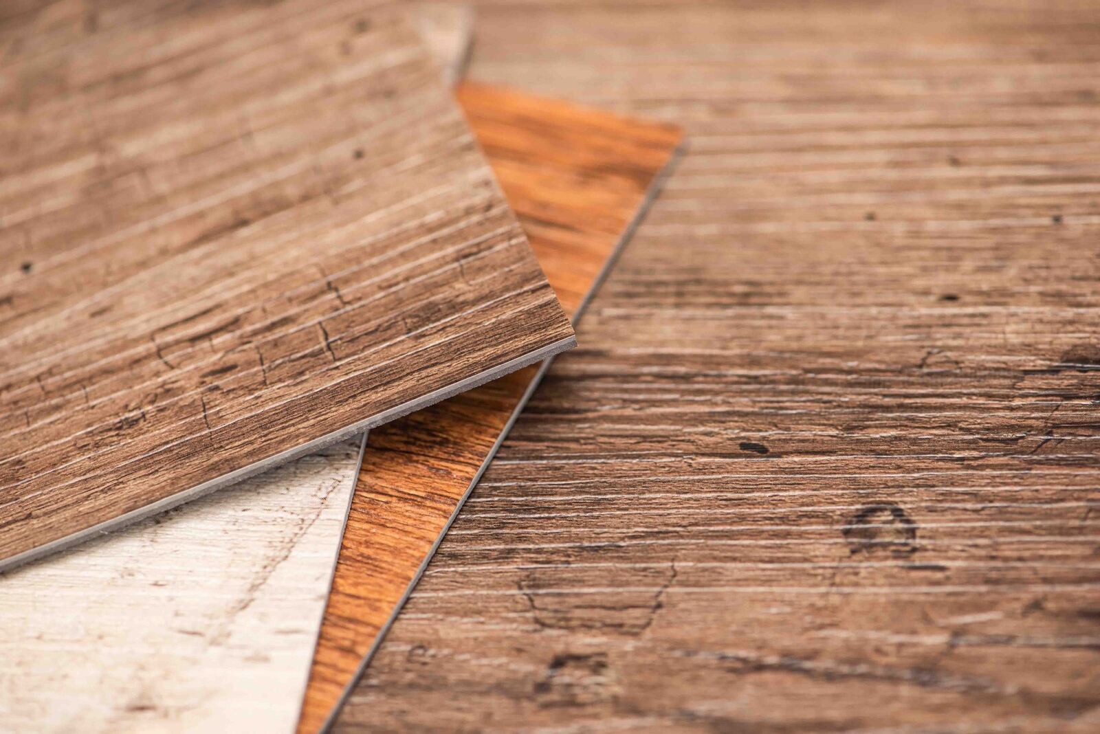 Decks e Pisos Vinílicos